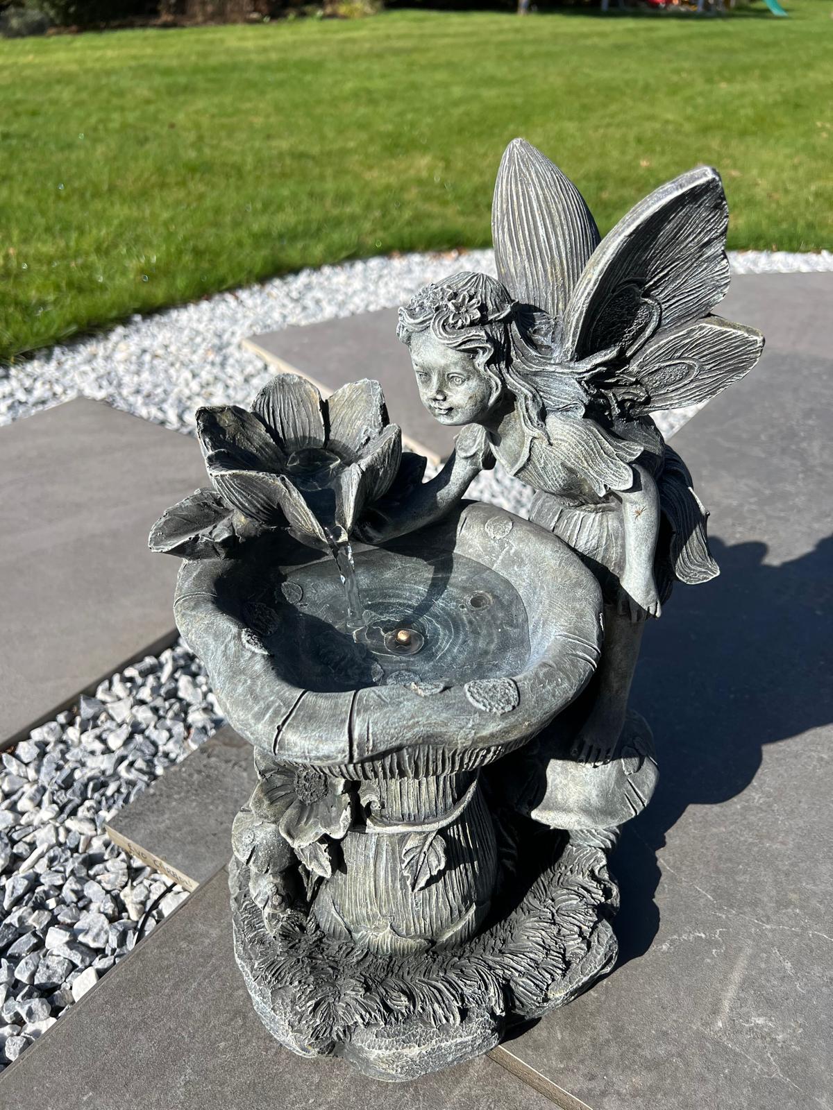 Solar-Powered Fairy and Water Lily Water Feature with LED – 30 × 23 × 43 cm - Image 2